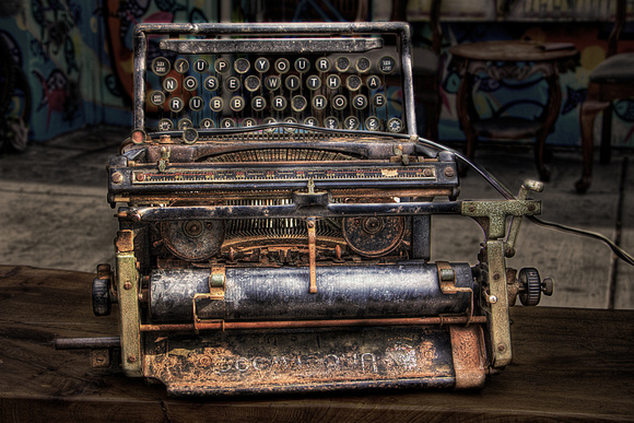 The Rude Typewriter